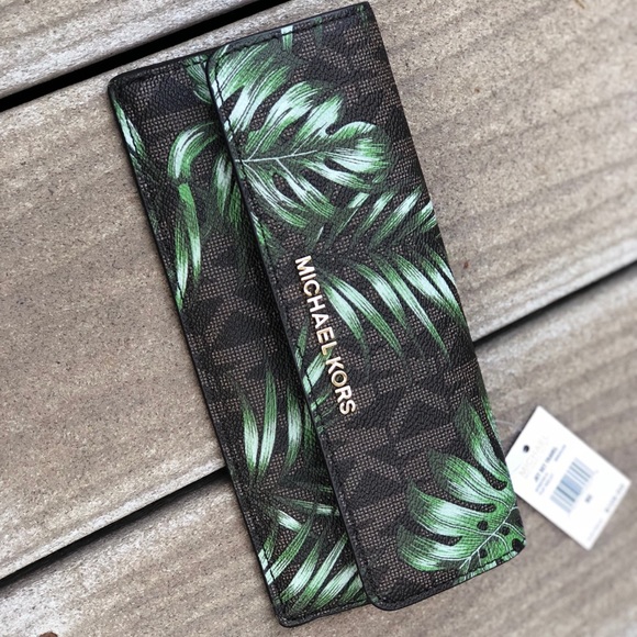 Michael Kors Jet Set Tote-Wallet + Pouch 3 pcs set - Picture 3 of 8